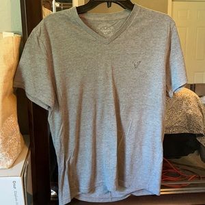 AE men’s v neck